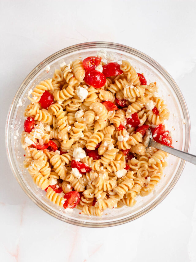 cropped-4-Ingredient-Pasta-Salad-8.jpg