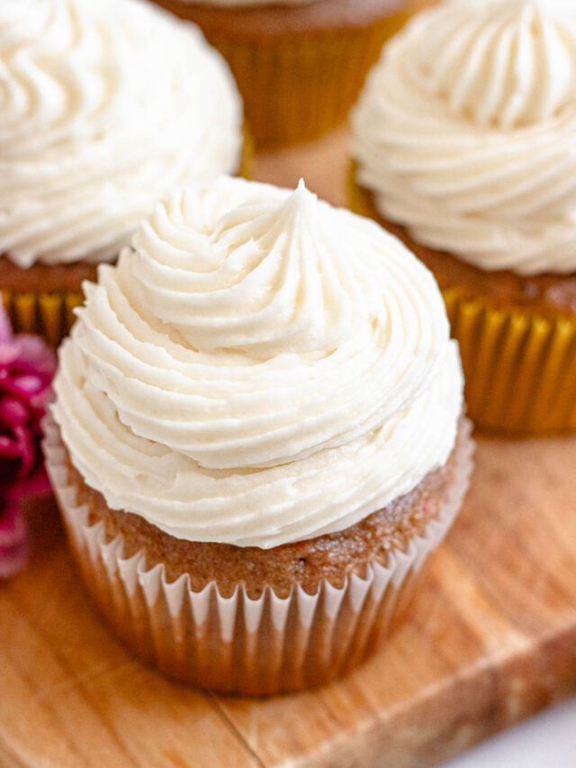 The Best, Easy Cream Cheese Frosting Recipe