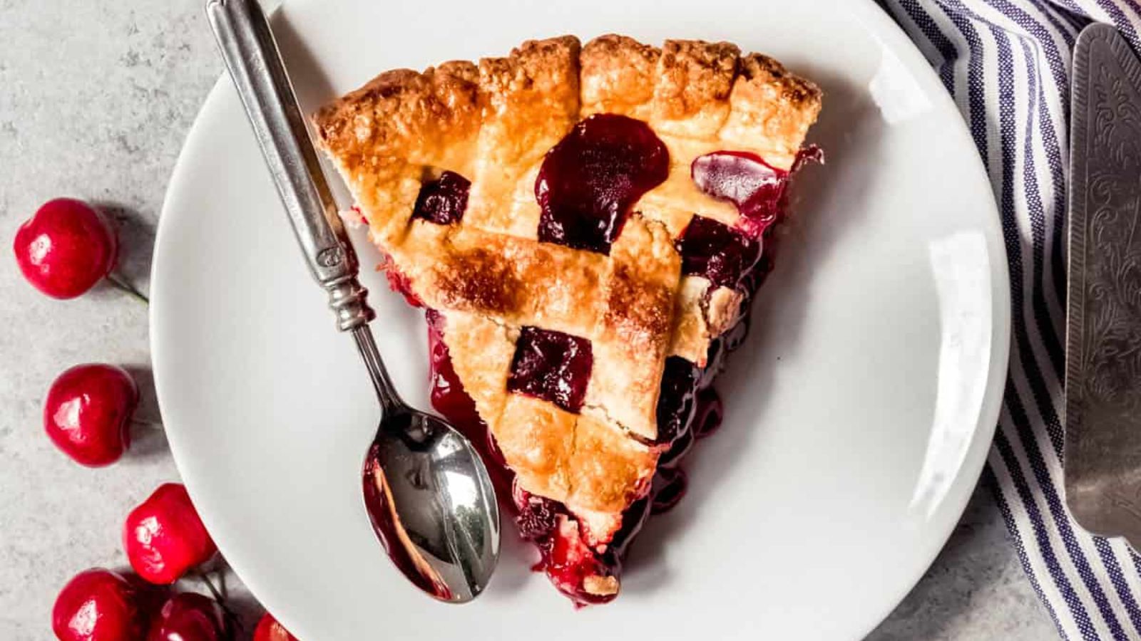 Best Homemade Cherry Pie Recipe