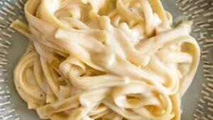 Easy Instant Pot Fettuccine Alfredo