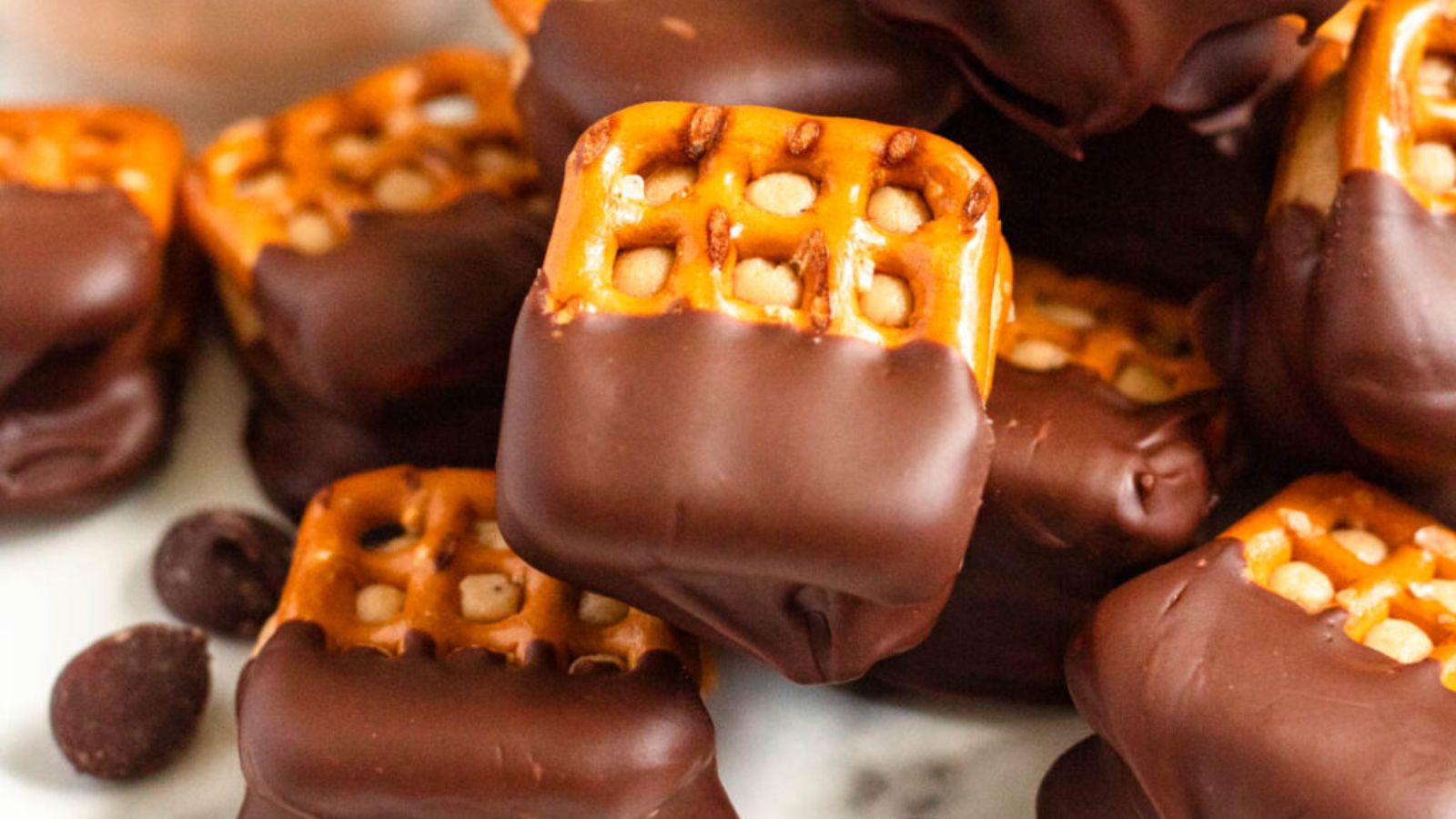 Peanut Butter Pretzel Bites 