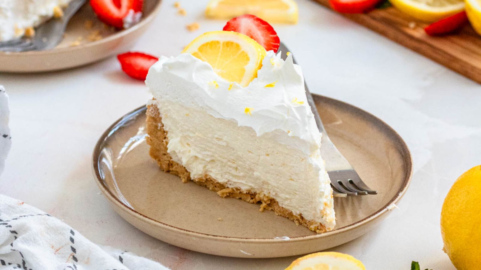 No-Bake Lemon Cheesecake