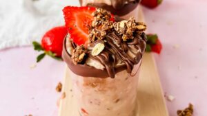 Chocolate Strawberry Overnight Oats