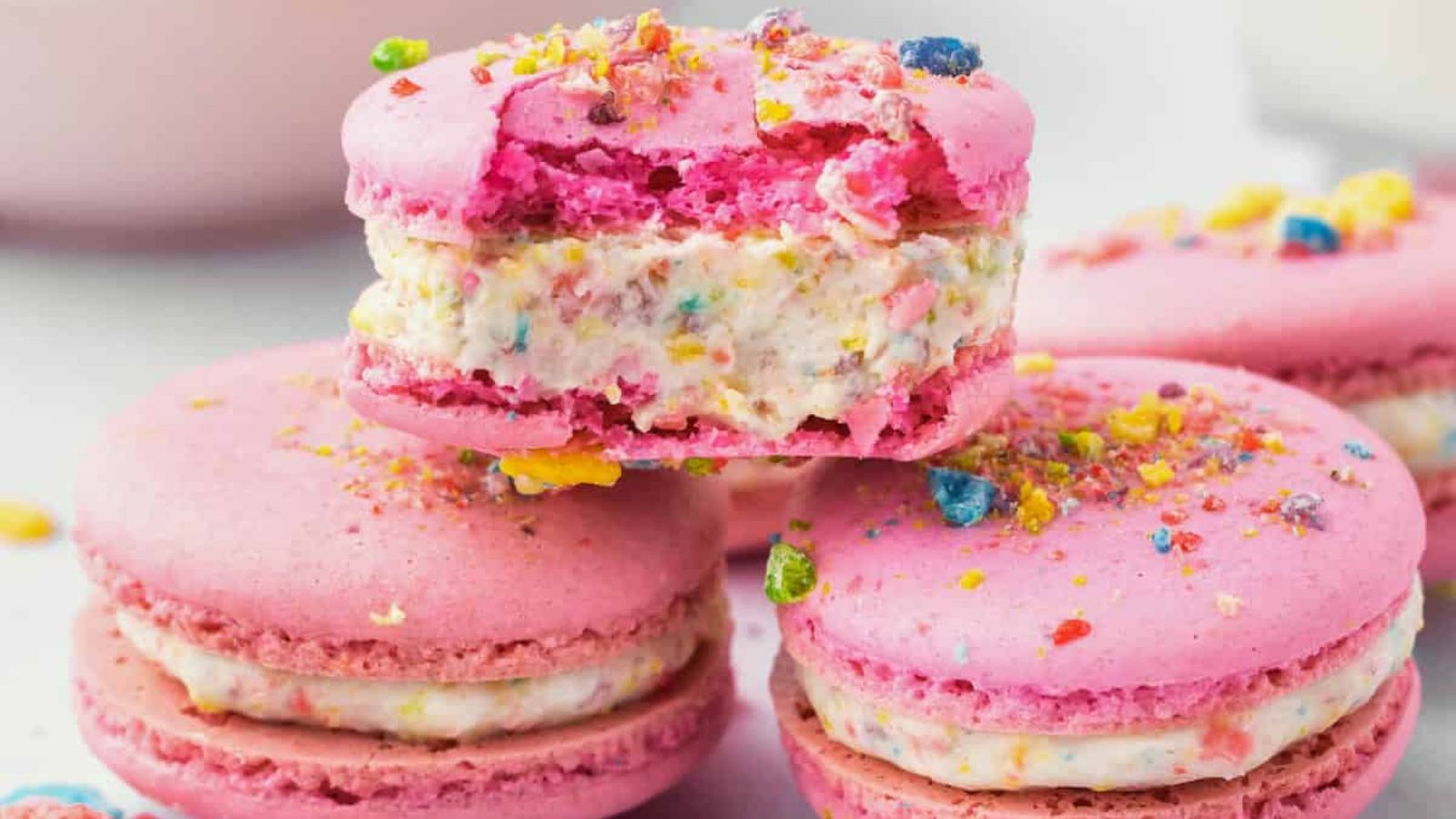 Fruity Pebbles Macarons