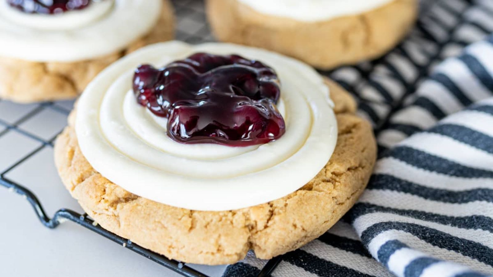 Blueberry Cheesecake Cookies