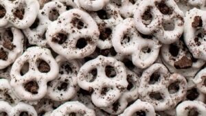 Cookies & Cream Pretzels