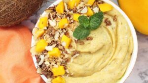 Coconut Mango Smoothie Bowl