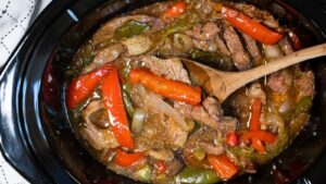 Slow Cooker Pepper Steak