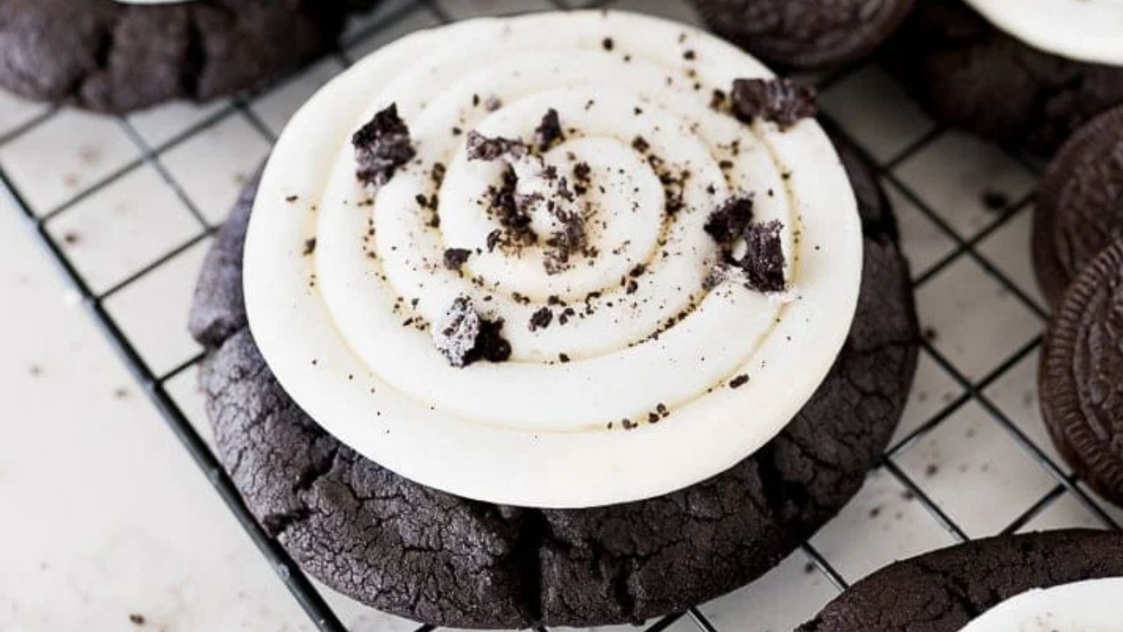 Chocolate Oreo Crumbl Cookie