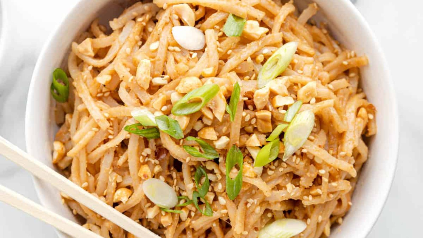 Easy Thai Peanut Sauce Noodles