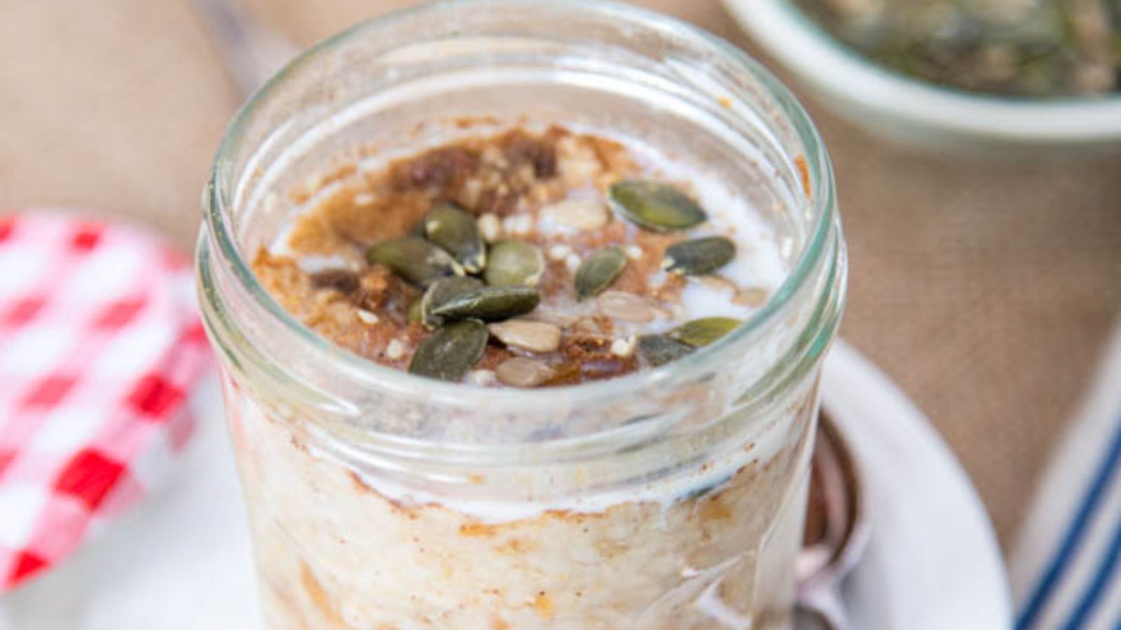 CROCKPOT CARROT CAKE OVERNIGHT OATMEAL