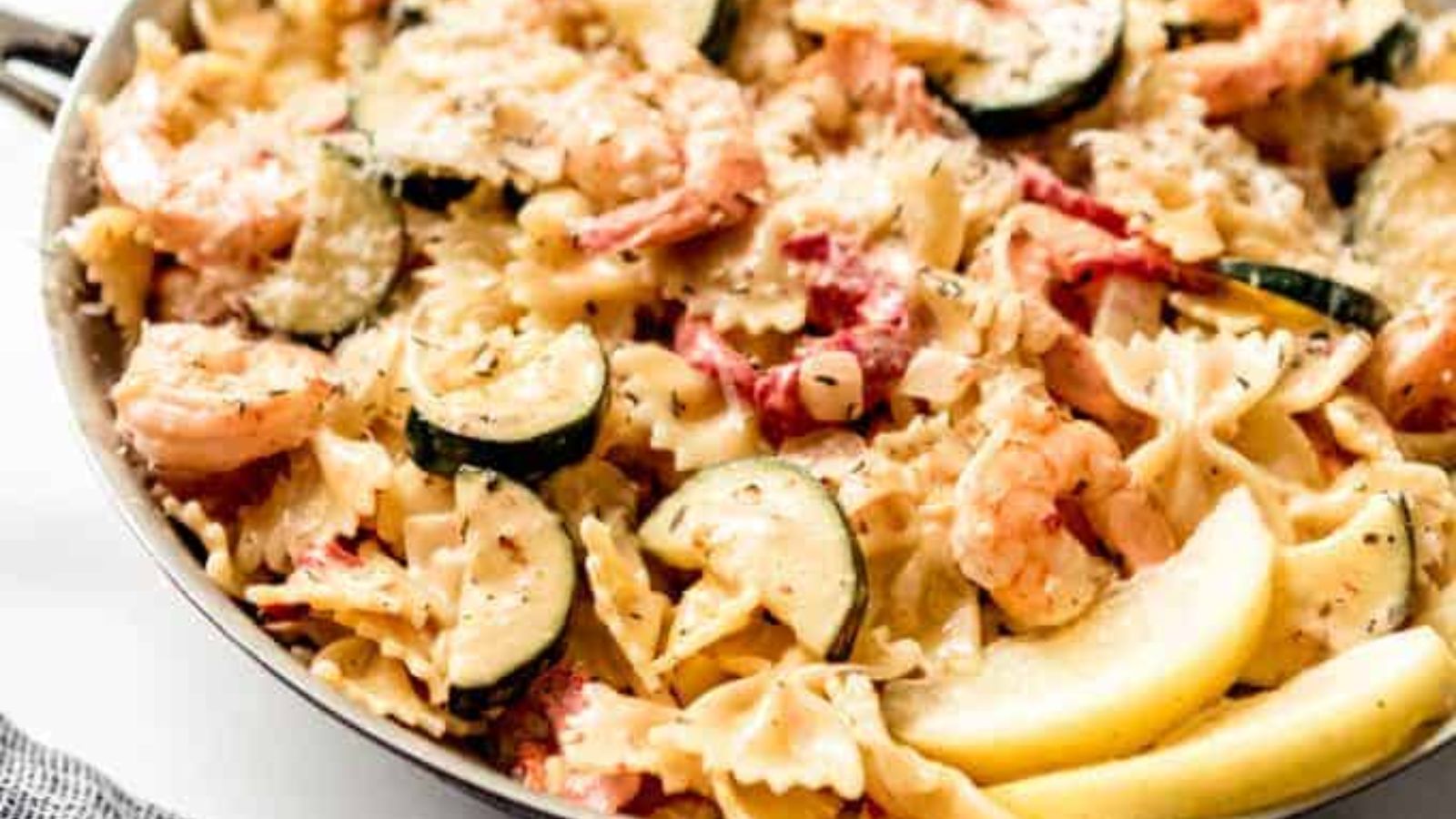 Creamy Garlic Shrimp Pasta