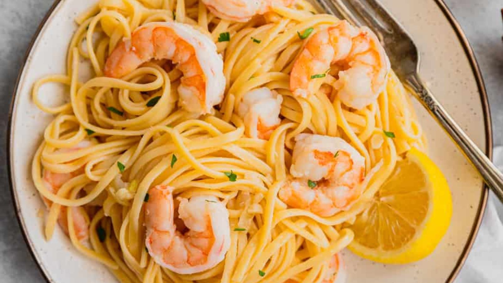 Easy Shrimp Scampi Linguine