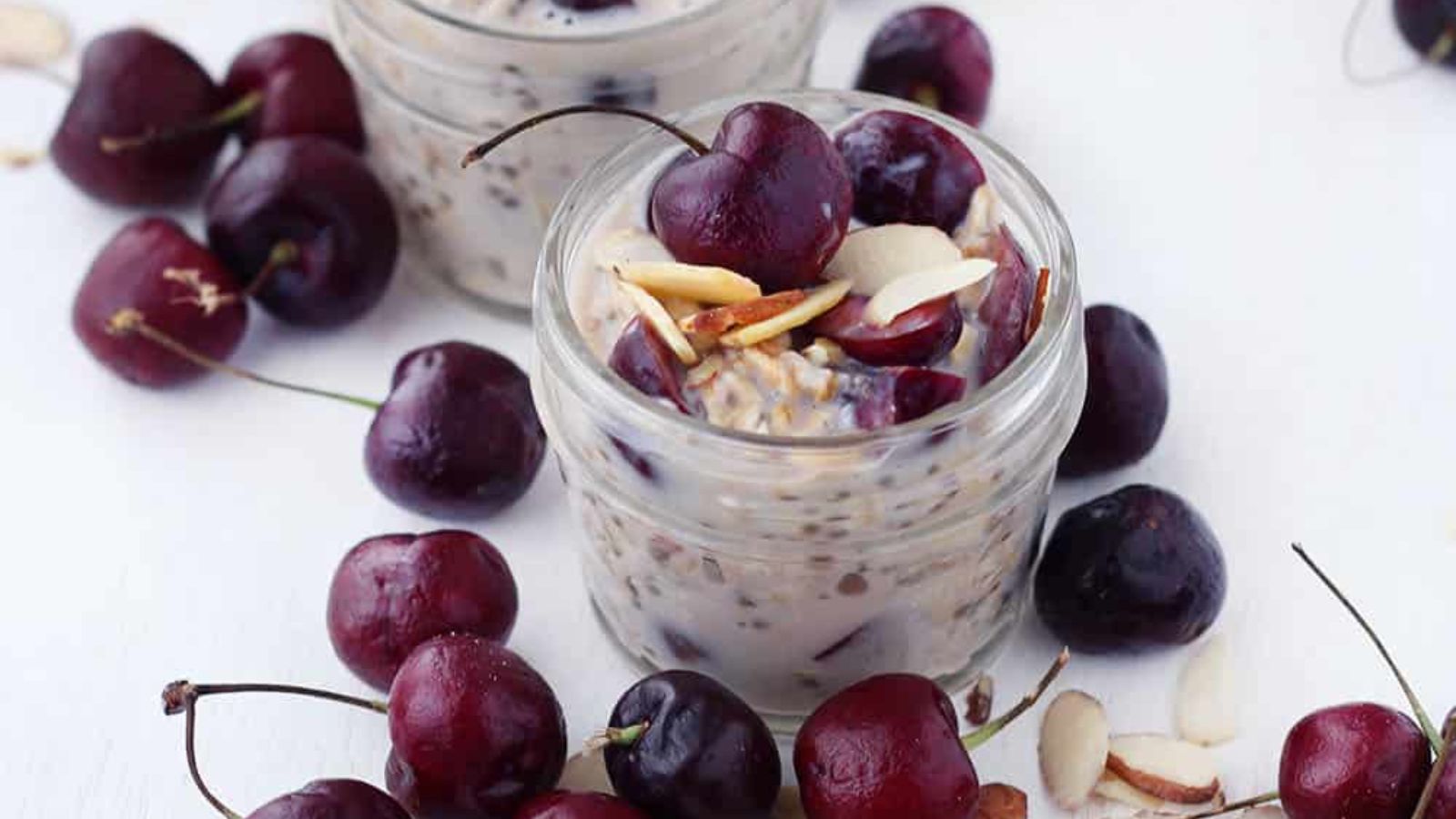 Cherry Almond Overnight Oats