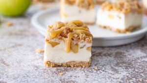 Caramel Apple Cheesecake Bars