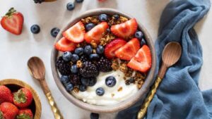 Healthy Greek Breakfast Bowl