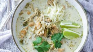 Slow Cooker White Chicken Chili