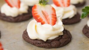 Chocolate Strawberry Cheesecake Cookies