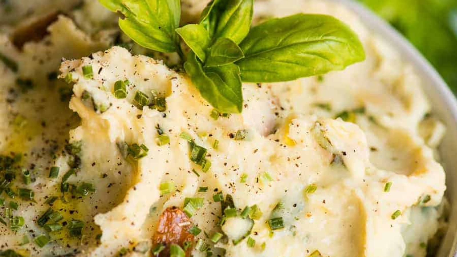 Garlic Herb Mashed Potatoes