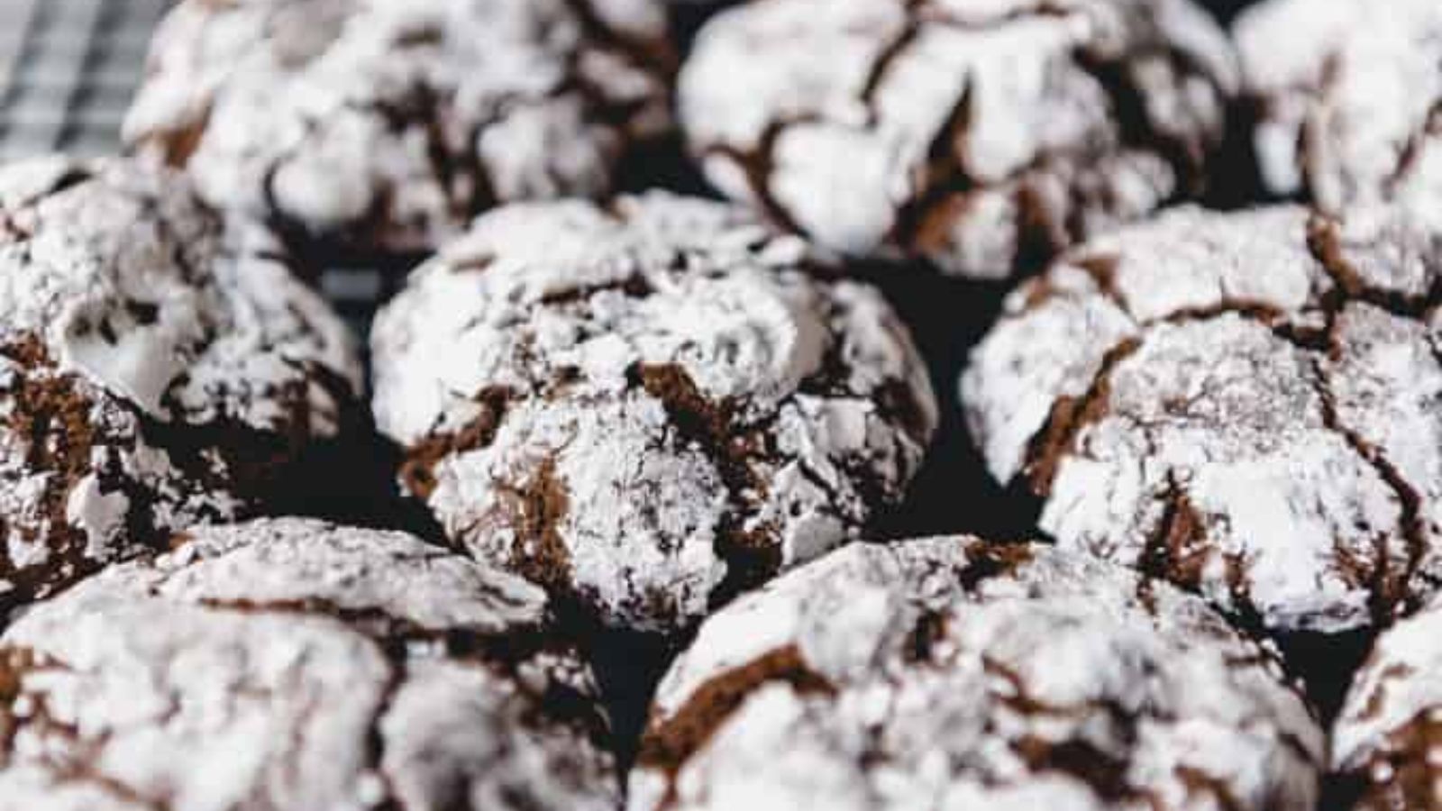 Chocolate Crinkle Cookies