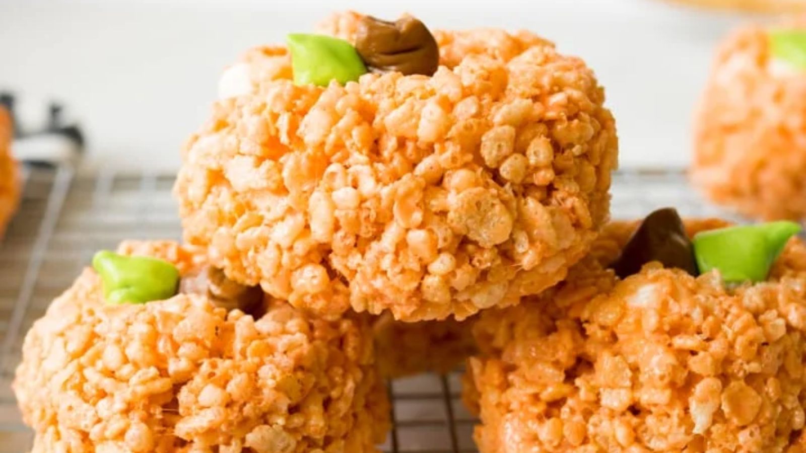 Pumpkin Rice Krispie Treats