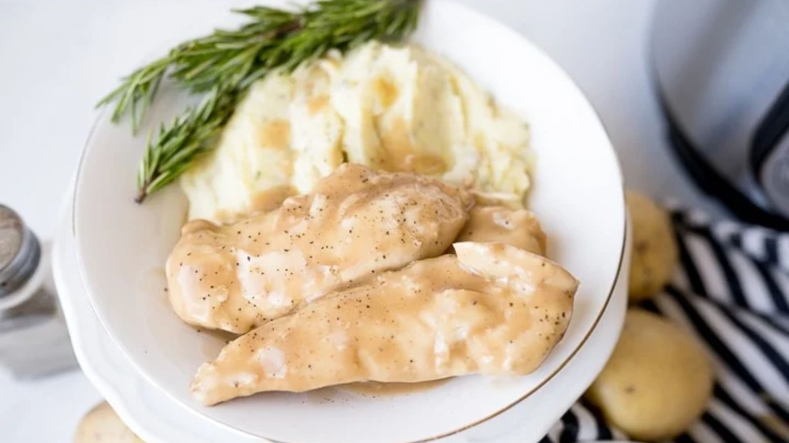 Instant Pot Chicken and Gravy