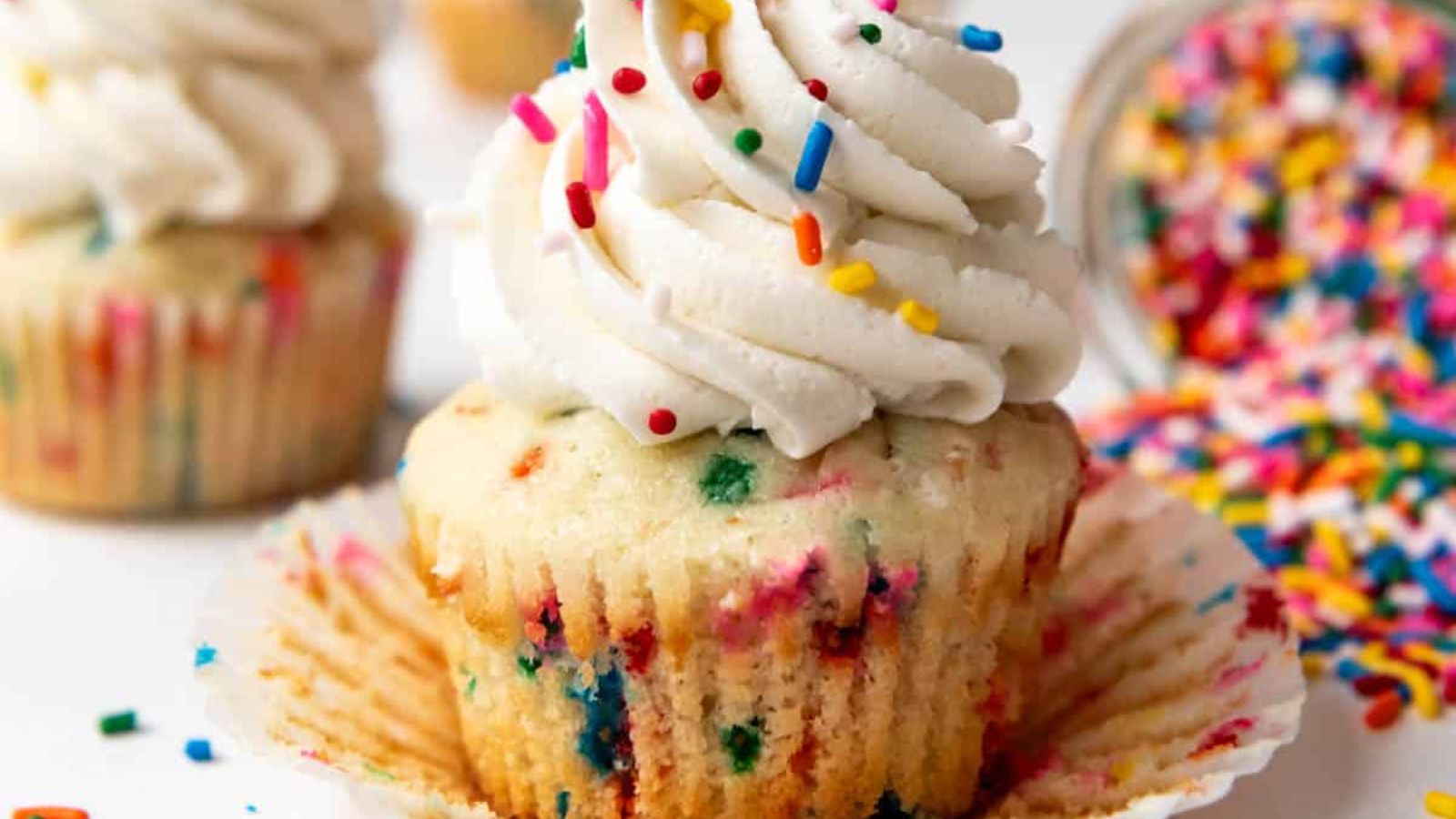 Homemade Funfetti Cupcakes