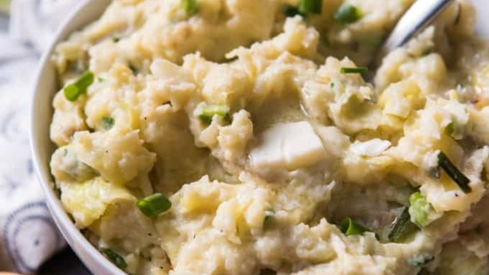 Irish Colcannon (Mashed Potatoes & Cabbage)