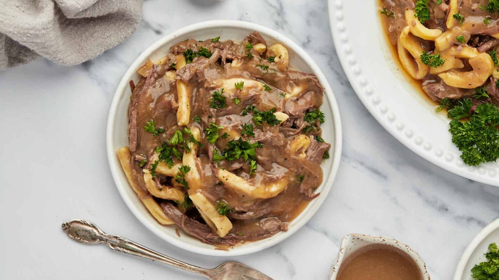 Slow Cooker Beef and Noodles