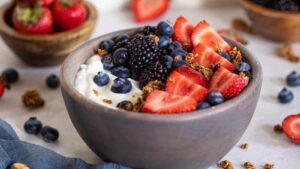 Healthy Greek Breakfast Bowl