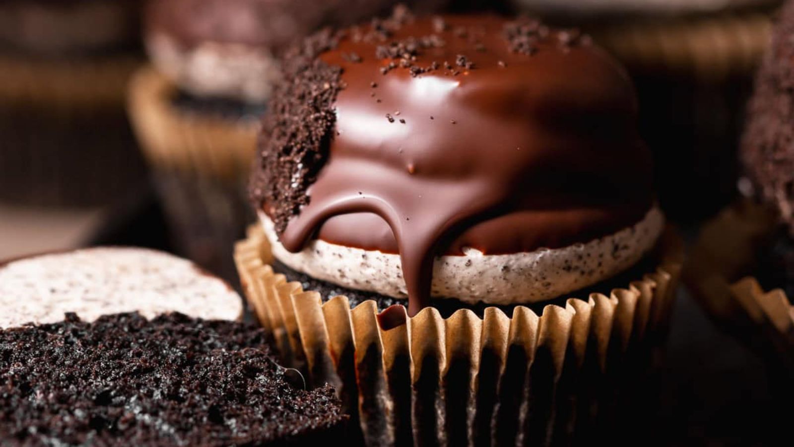 Hi-Hat Oreo Cupcakes
