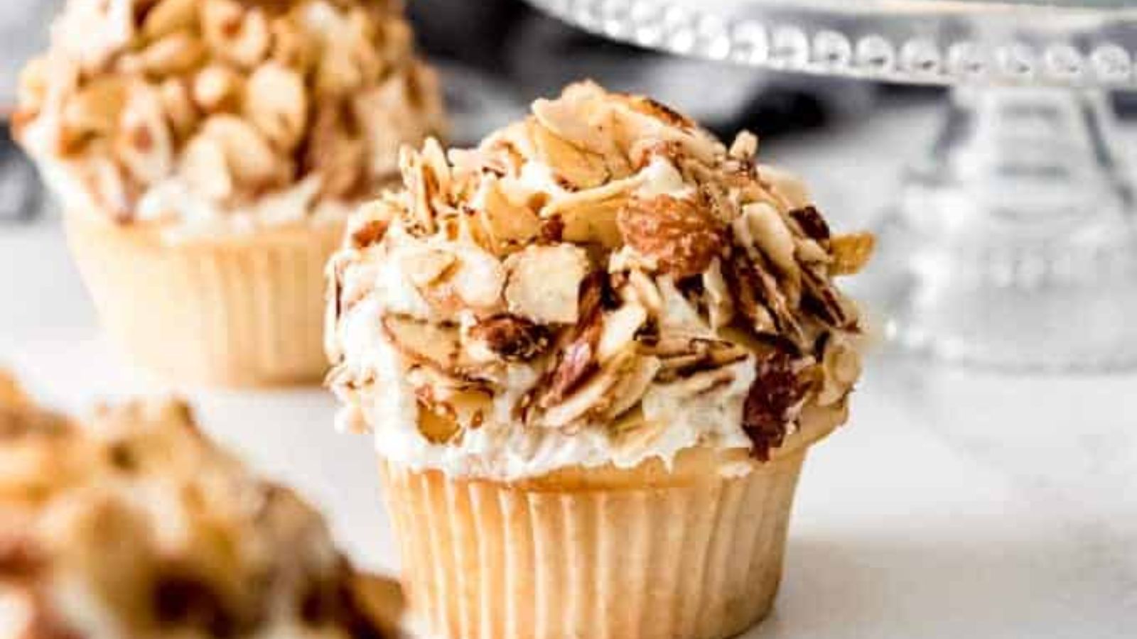 Burnt Almond Cupcakes