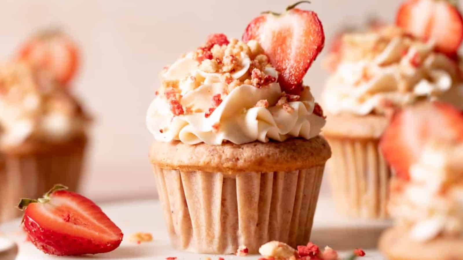 Strawberry Crunch Cupcakes