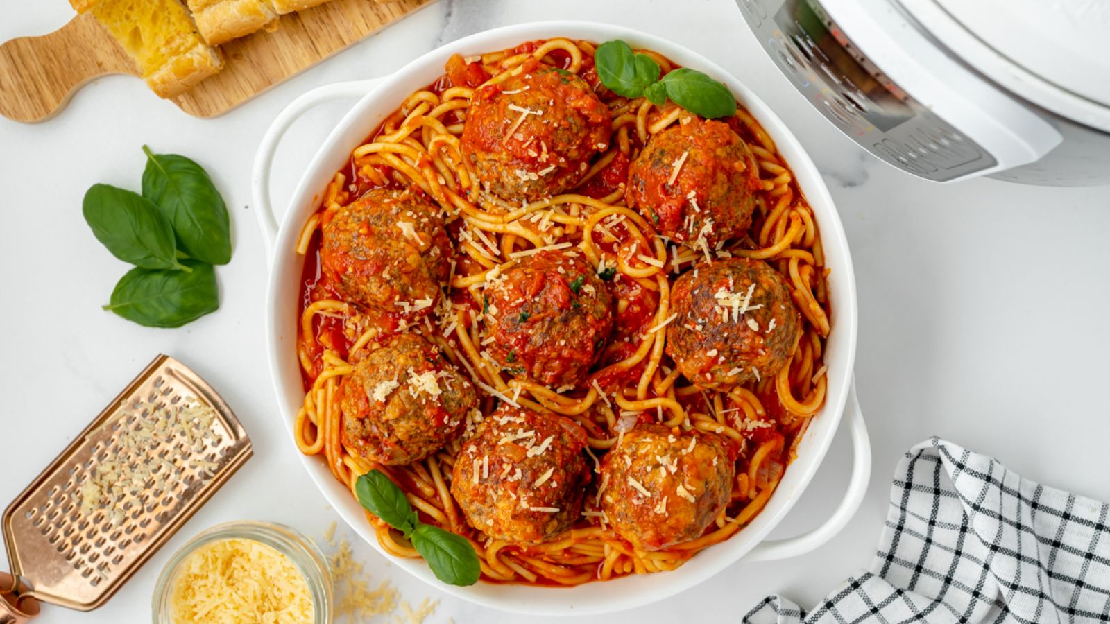 Instant Pot Spaghetti and Meatballs