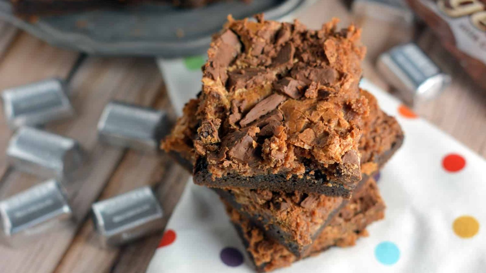 Triple Chocolate Cookie Cheesecake Bars