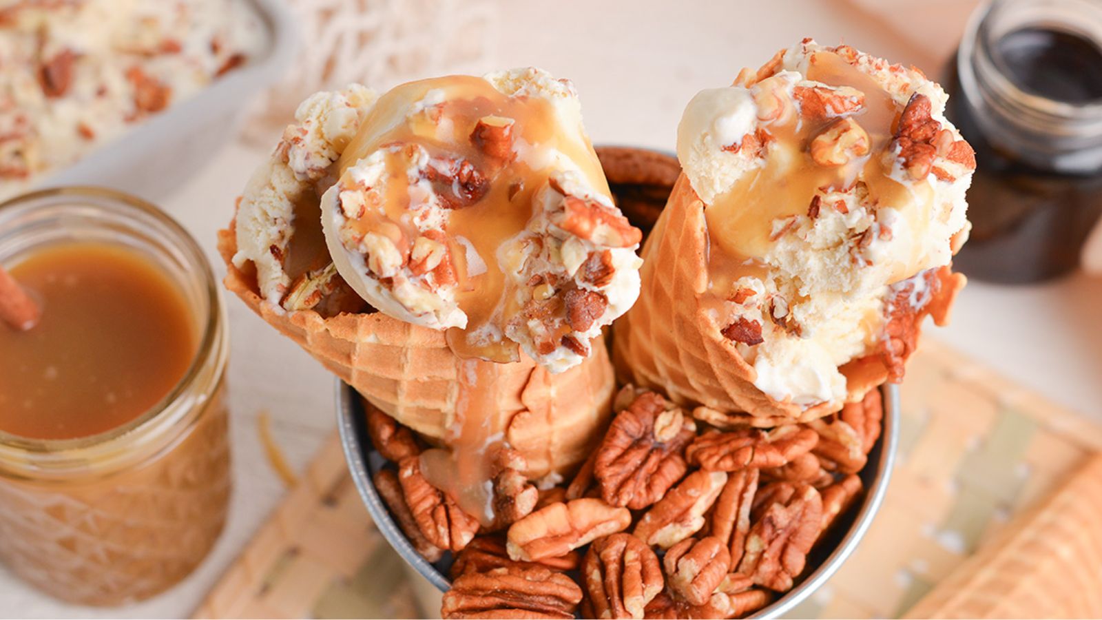 Maple Ice Cream with Pecans