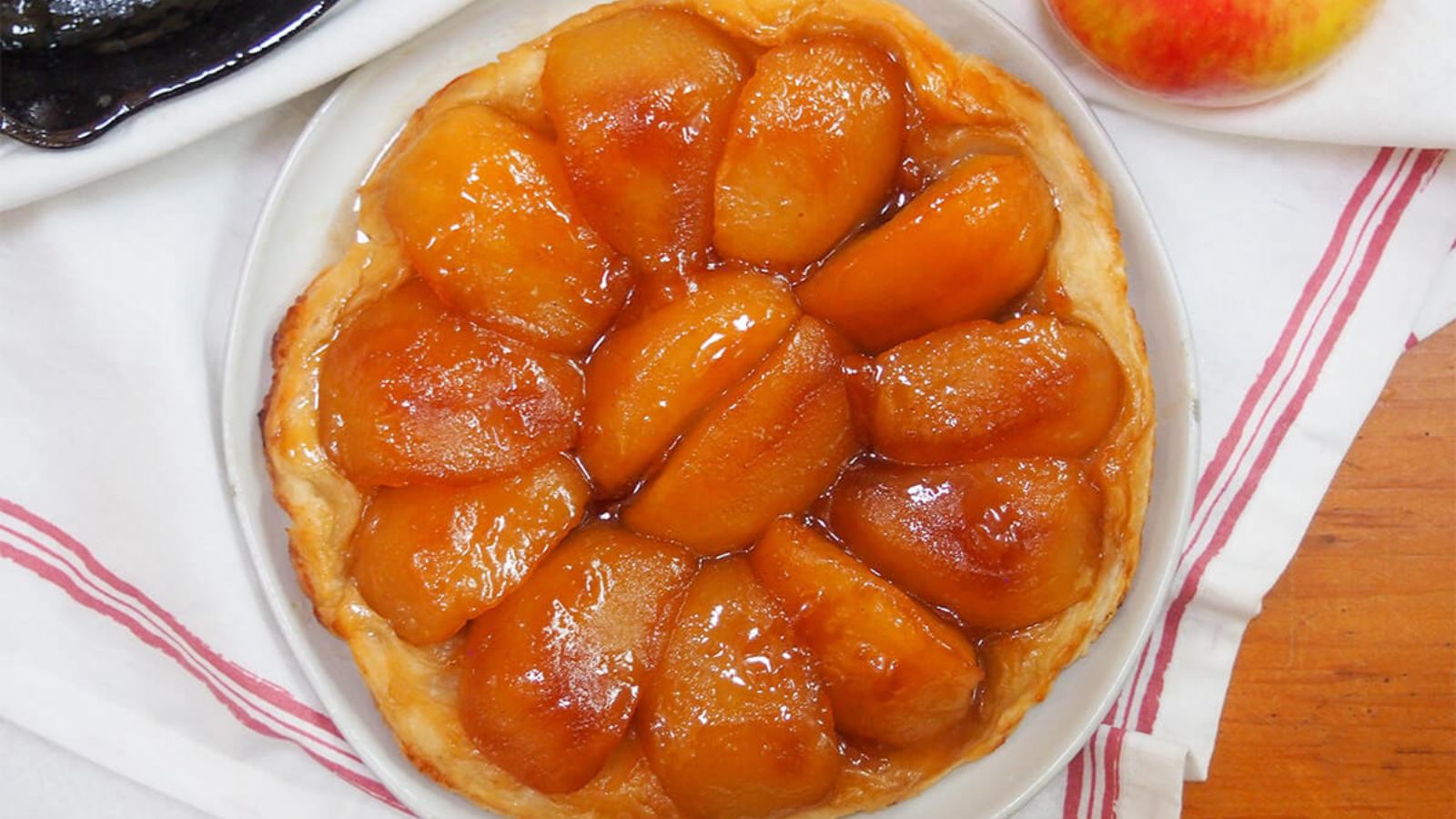 Classic apple tarte tatin