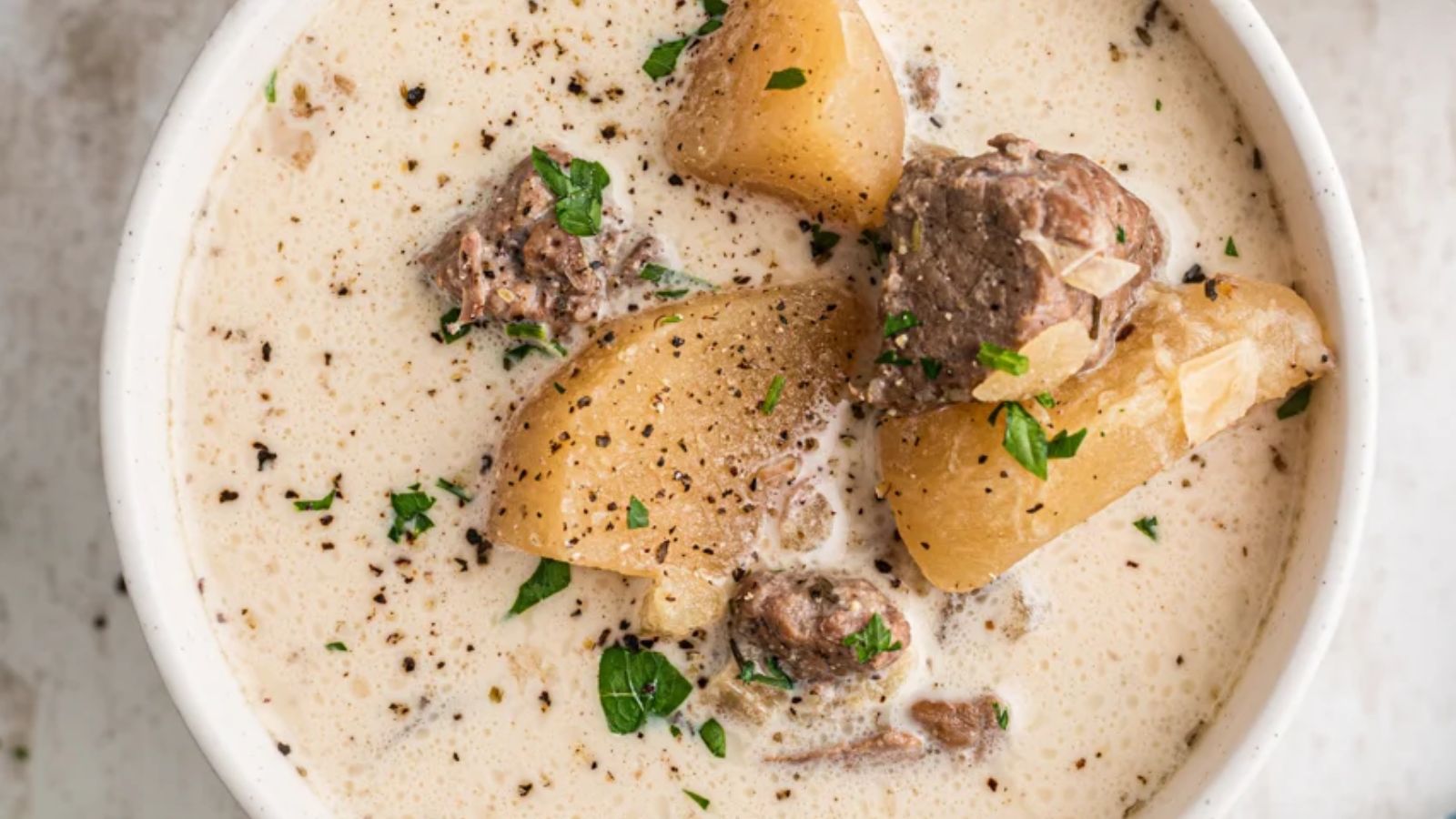 Slow Cooker Steak and Potato Soup