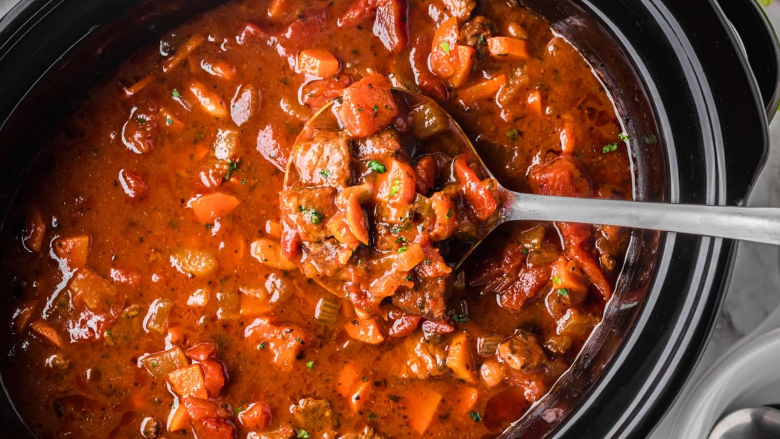 Slow Cooker Beef and Bean Soup