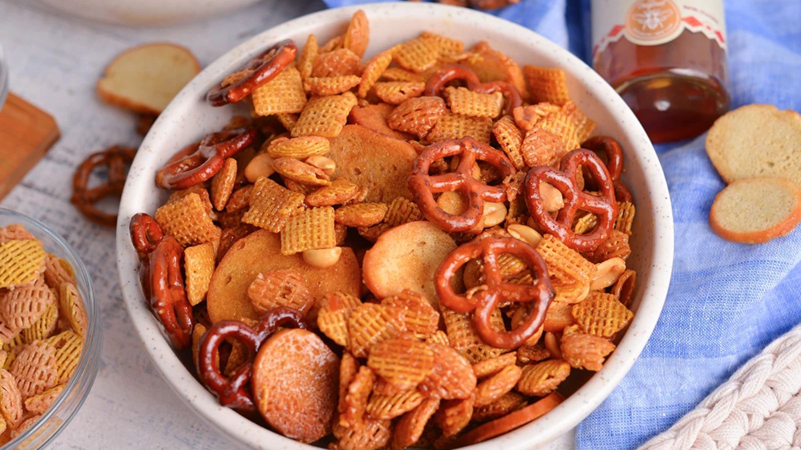 Hot Honey Chex Mix (Sweet & Spicy Chex Mix)