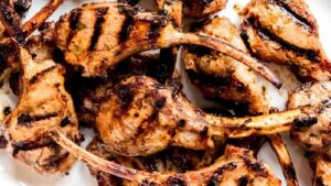 Sriracha Mayo Marinated Grilled Lamb Chops