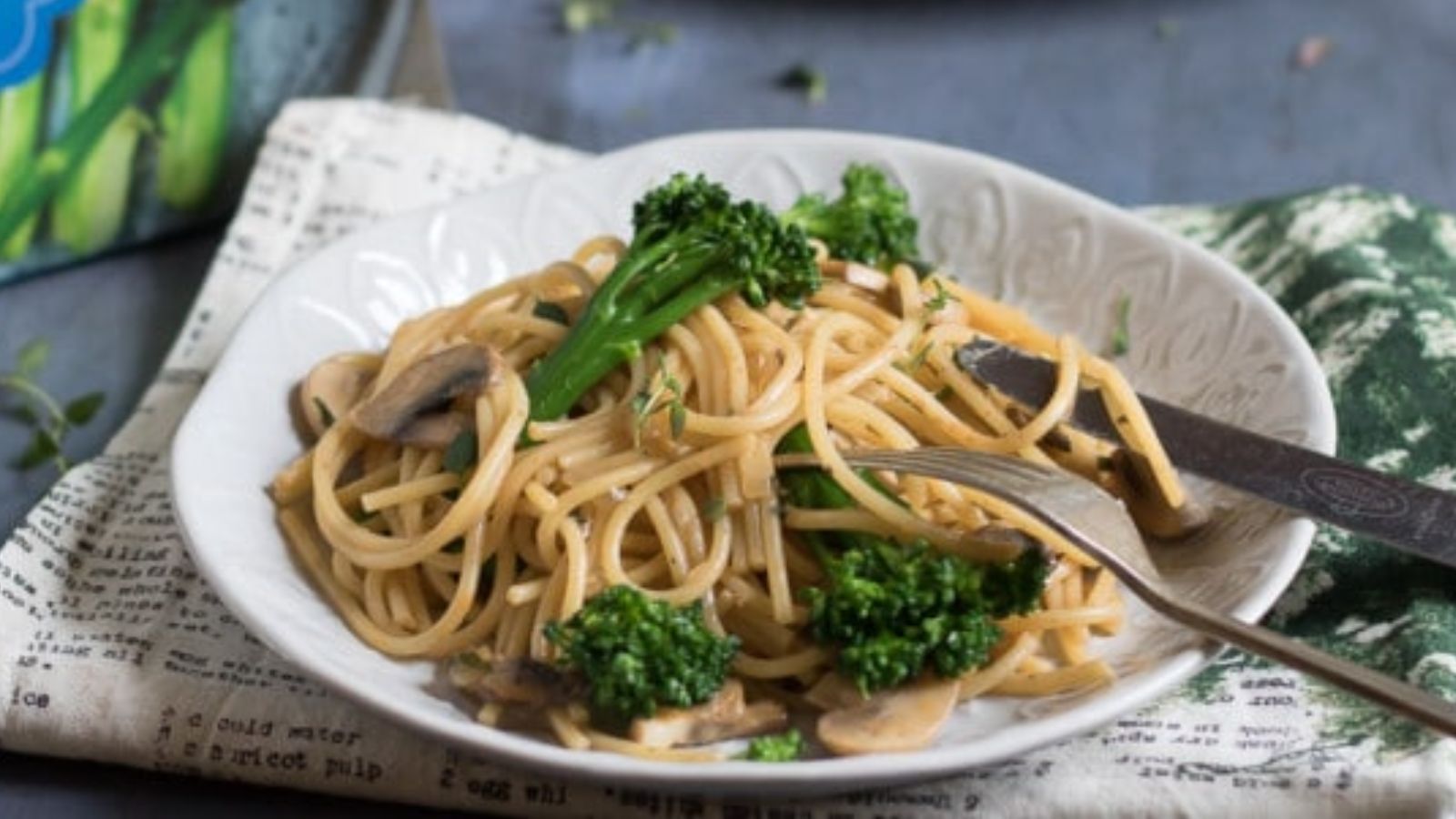 Easy Tenderstem and Mushroom Vegan One Pot Pasta