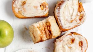 Homemade Apple Cinnamon Rolls