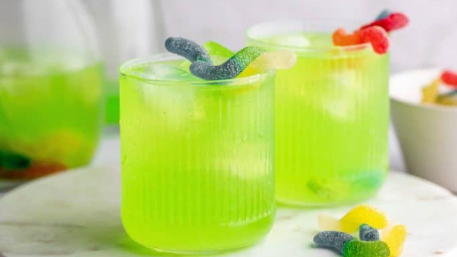 Halloween Punch Recipe (Non-Alcoholic + Kid Friendly)