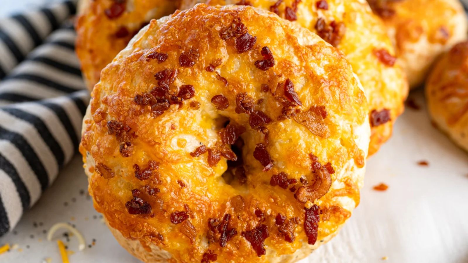 Cheddar Bacon Everything Bagel 