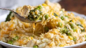 Crockpot Cheesy Chicken and Rice