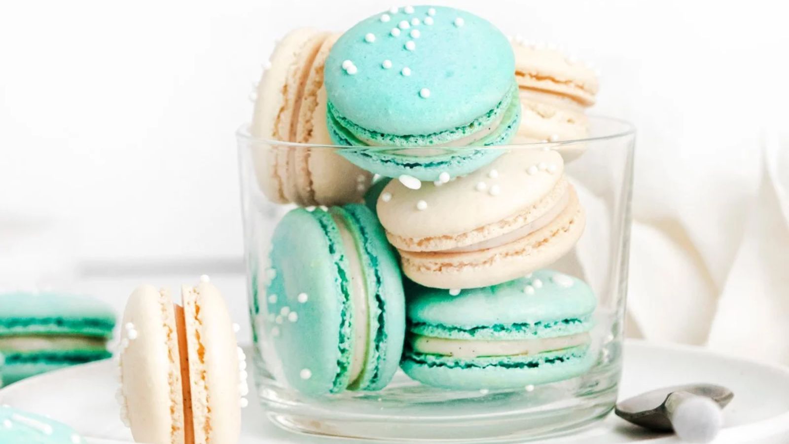 Vanilla Macarons