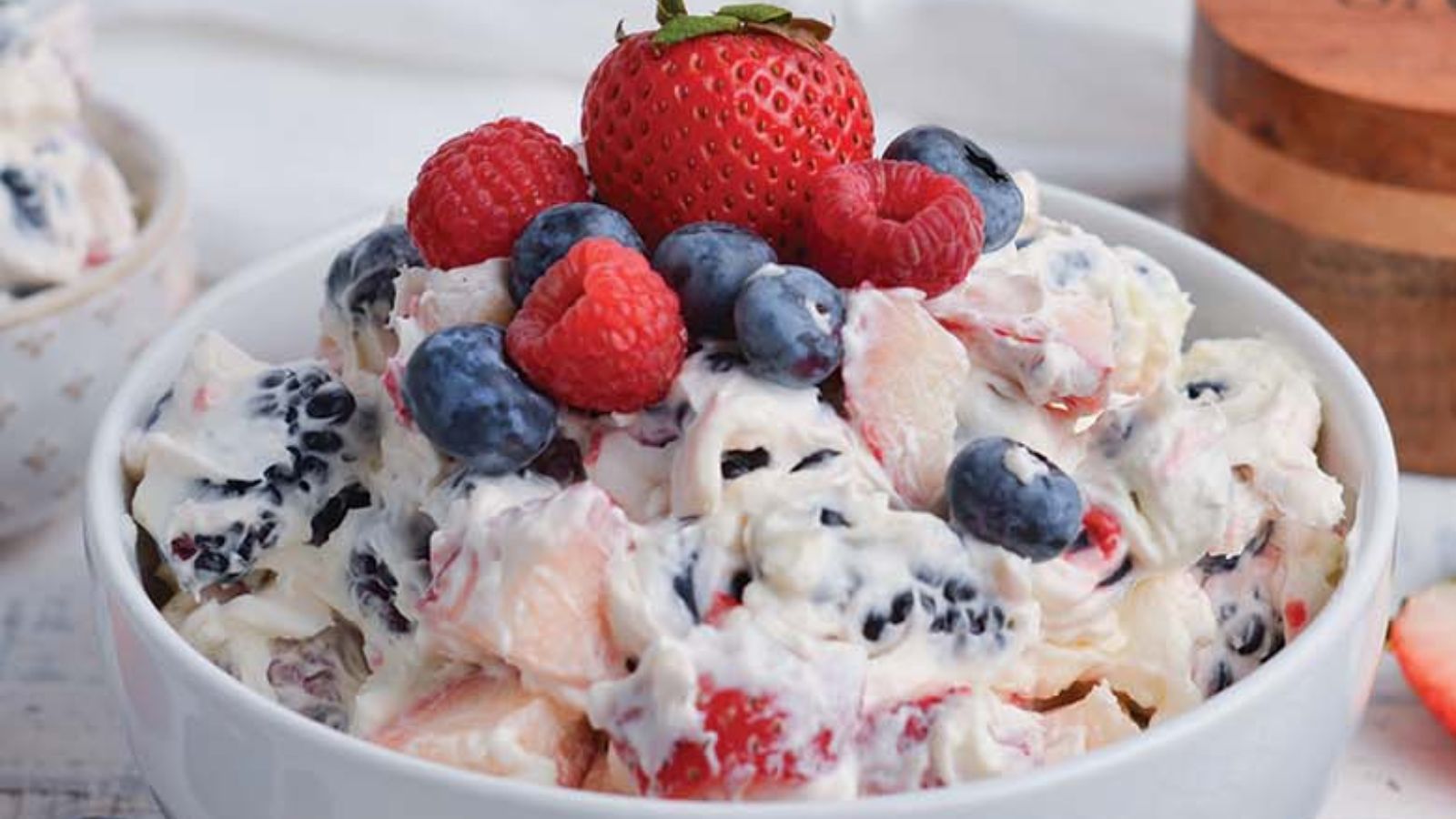 Berry Cheesecake Salad
