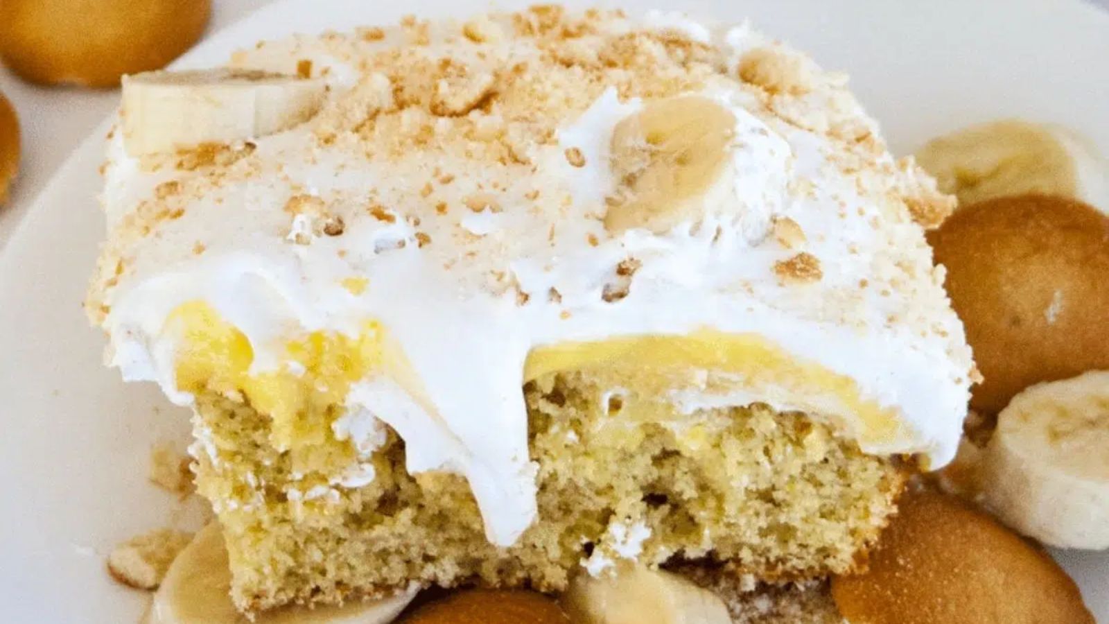 Banana Pudding Poke Cake