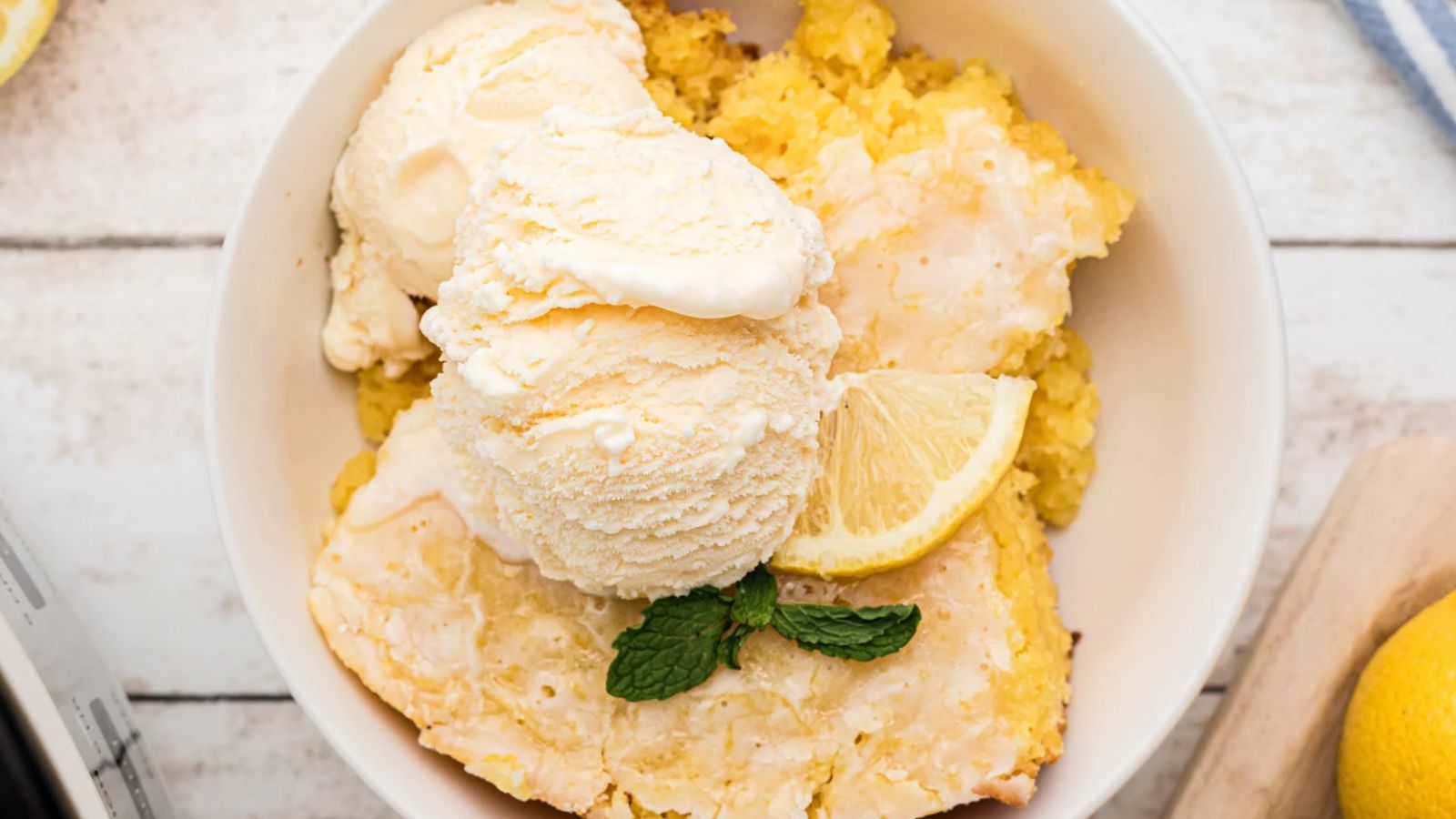 Slow Cooker Lemon Spoon Cake